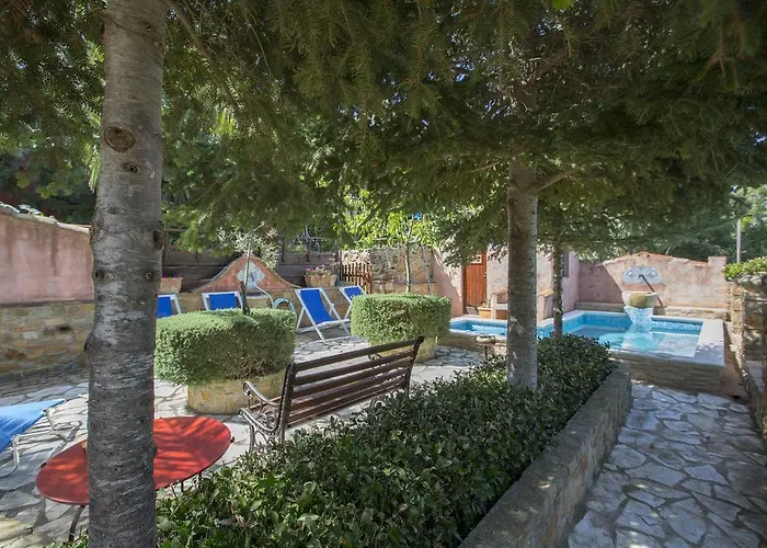 Villa Degli Artisti *