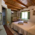 Degli Artisti Villa *